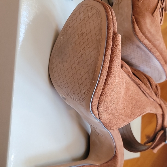 💋Jessica Simpson Marienna Fringe Suede Heels - Picture 6 of 7